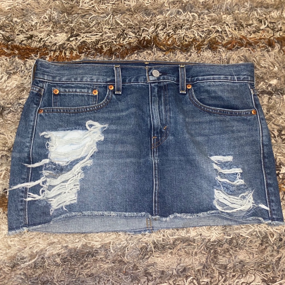 Levi Distressed Skirt